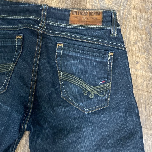 Tommy Hilfiger V-front vintage low rise w/fading details throughout 26/34 - Picture 12 of 15